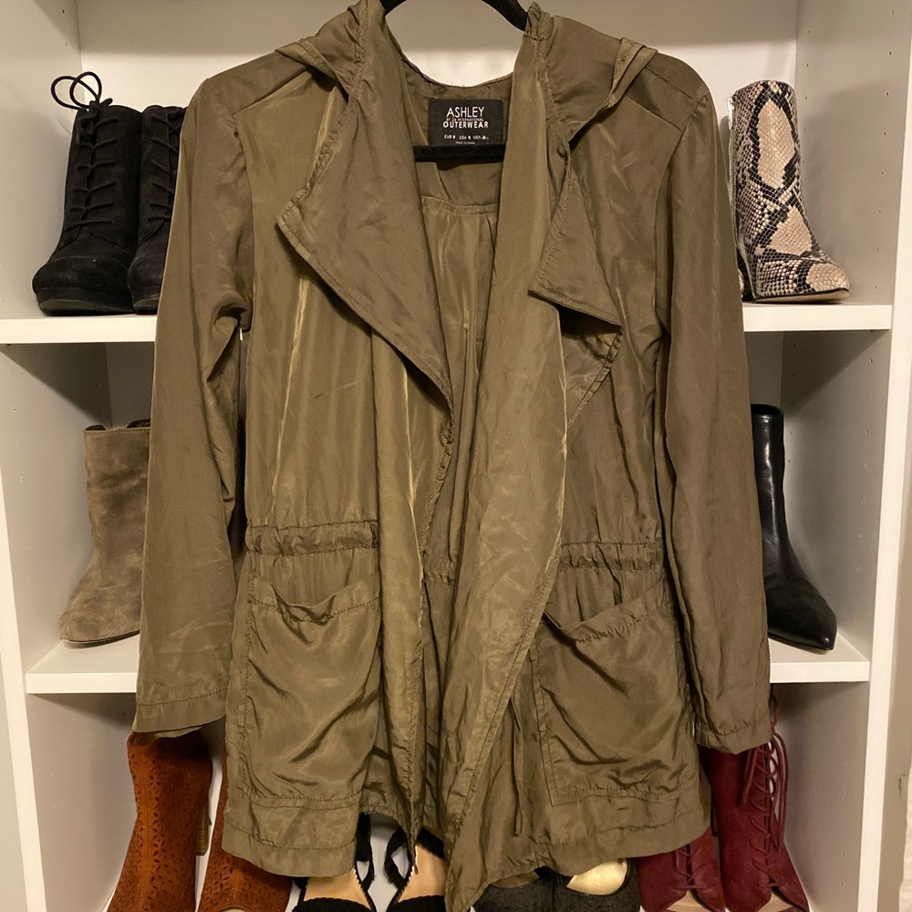 NWOT olive green hooded light jacket